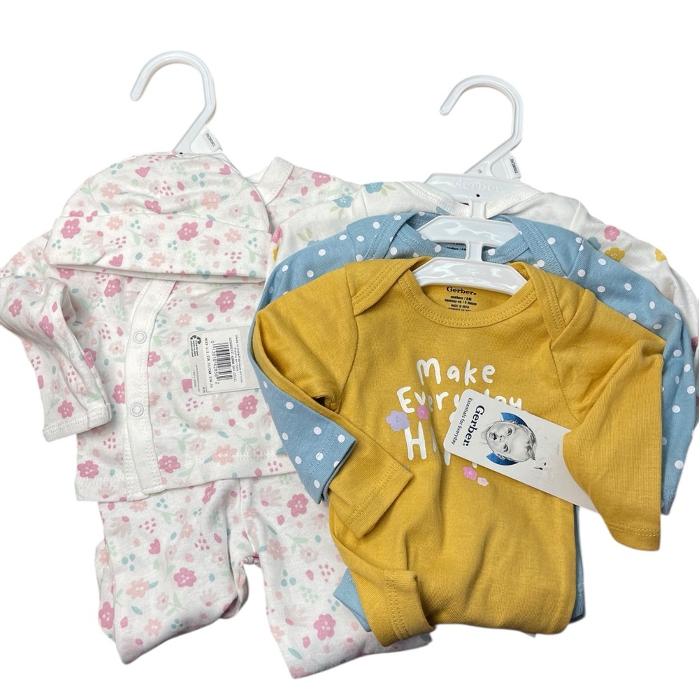 Baby Girl’s newborn 3 Long-Sleeve Onesies and outfit gerber